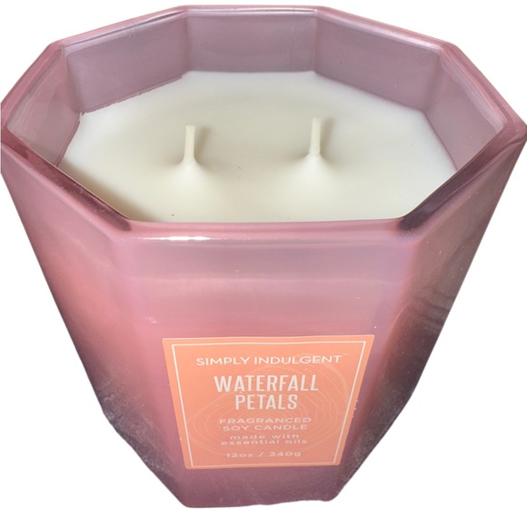 simply indulgent Other - Simply Indulgent Waterfall Petals 12oz Pink Candle New